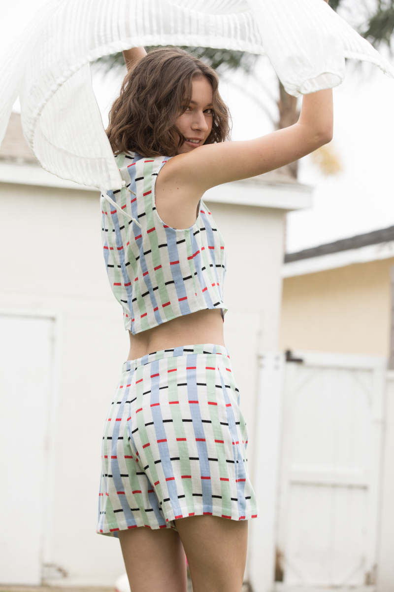 009_180423_KZ_STRIPES_4180Women_Fashion_Lifestyle_Stripes